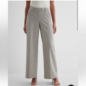 [Express] EUC Editor Mid Rise Houndstooth
Relaxed Trouser Pant - worn twice